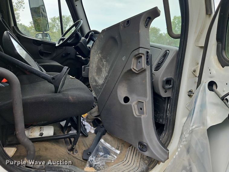 image for item EB8380 2021 Freightliner M2 flatbed truck