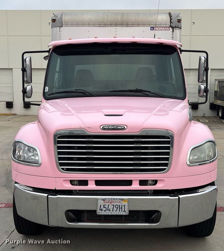 image for item EC1081 2013 Freightliner Business Class M2 box truck