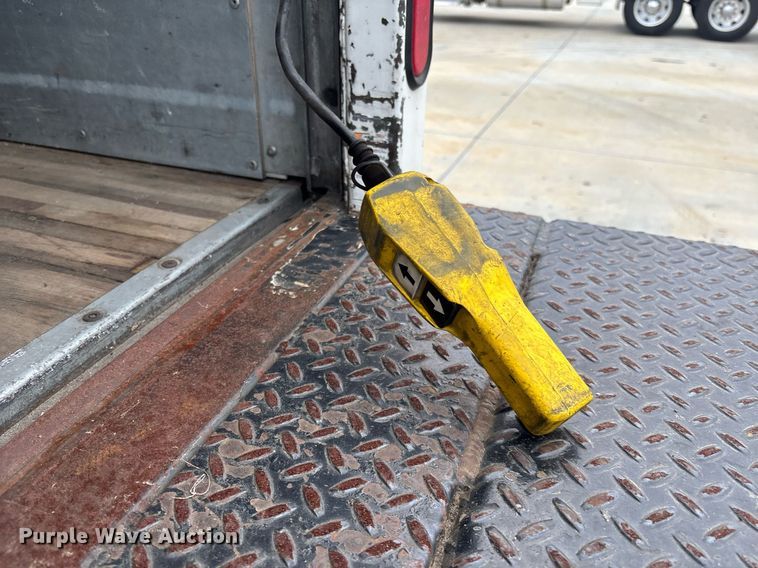 image for item EC1081 2013 Freightliner Business Class M2 box truck