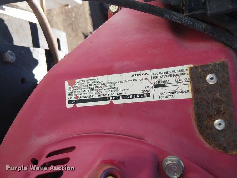 image for item EC1215 1996 International 4700 utility / service truck