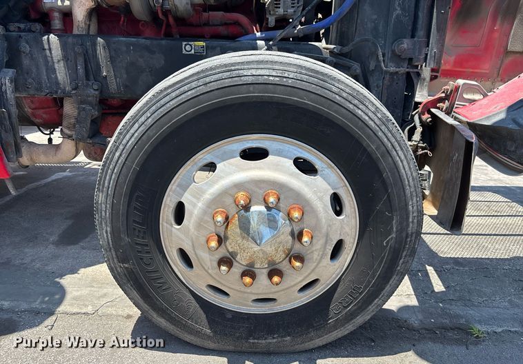 image for item EC3598 2009 Peterbilt 389 semi truck