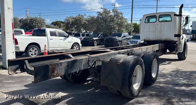 CAMIóN CHASIS 2003 STERLING LLINE