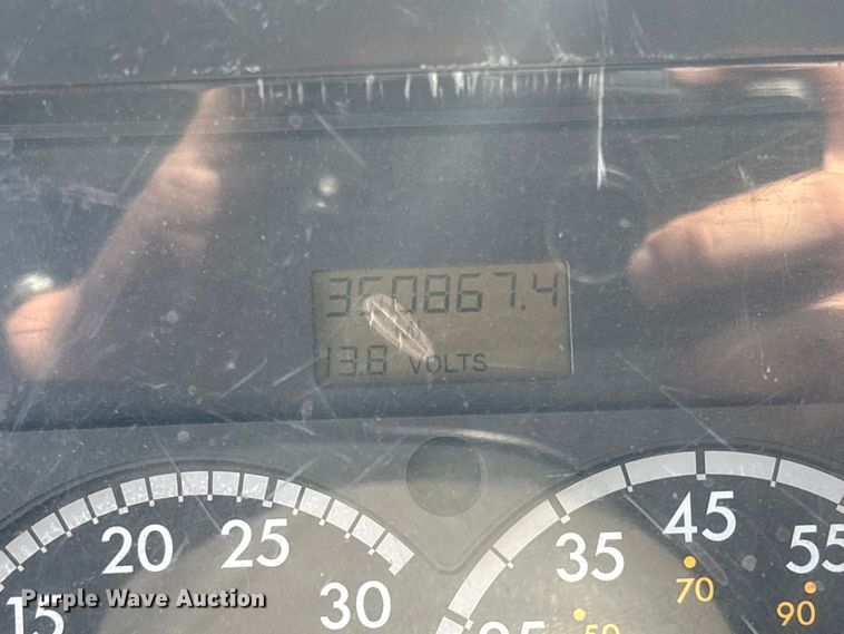 image for item EC3857 2003 Sterling L-Line truck cab and chassis