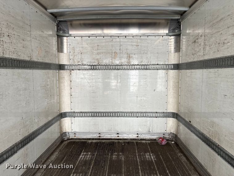 image for item EC4392 2017 Hino 268 box truck