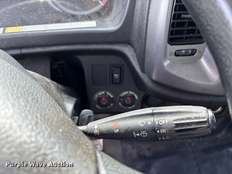 image for item EC4392 2017 Hino 268 box truck