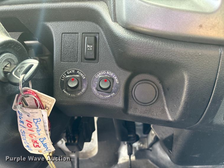 image for item EC4392 2017 Hino 268 box truck