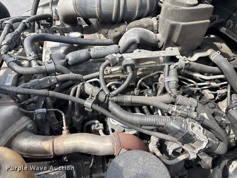 image for item EC4392 2017 Hino 268 box truck