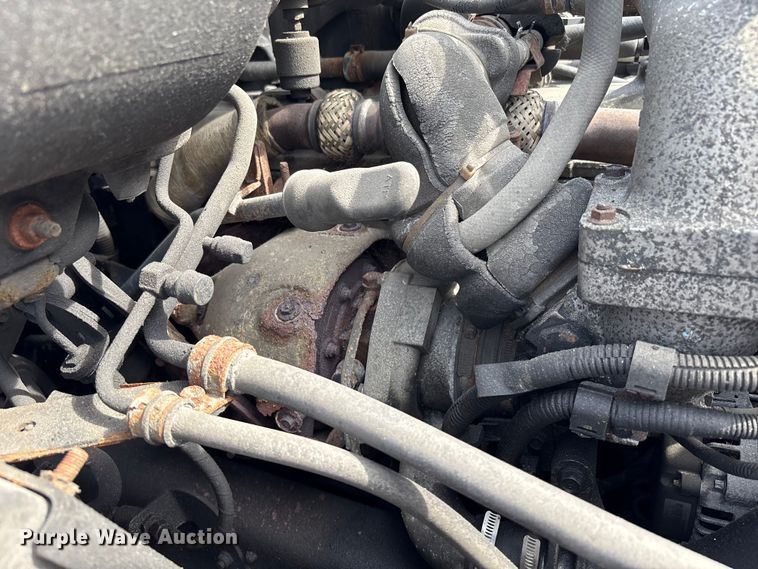 image for item EC4392 2017 Hino 268 box truck