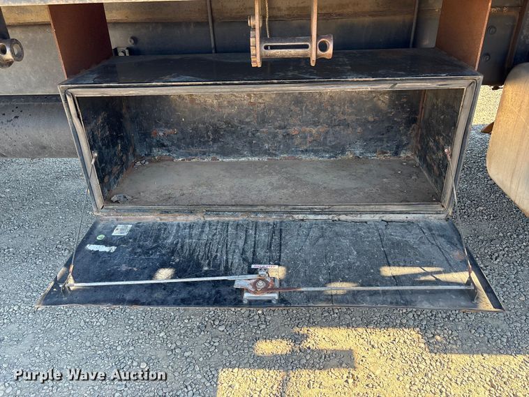 image for item EC8075 2012 Freightliner M2 Class flatbed truck