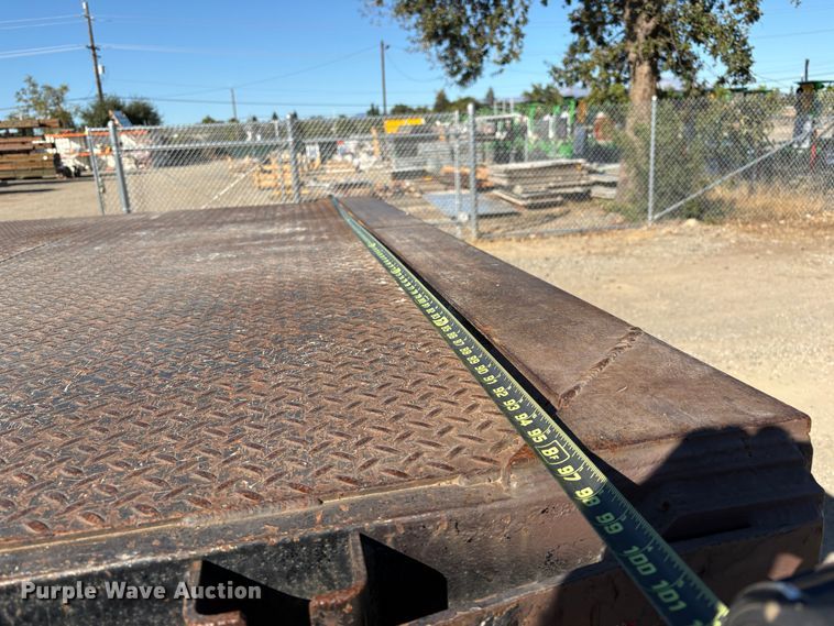 image for item EC8075 2012 Freightliner M2 Class flatbed truck