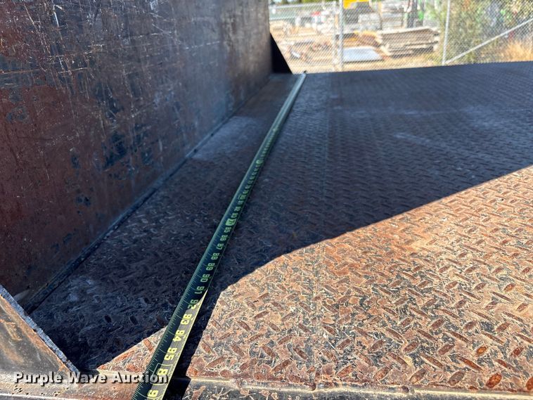 image for item EC8075 2012 Freightliner M2 Class flatbed truck