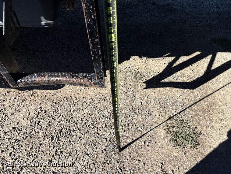 image for item EC8075 2012 Freightliner M2 Class flatbed truck