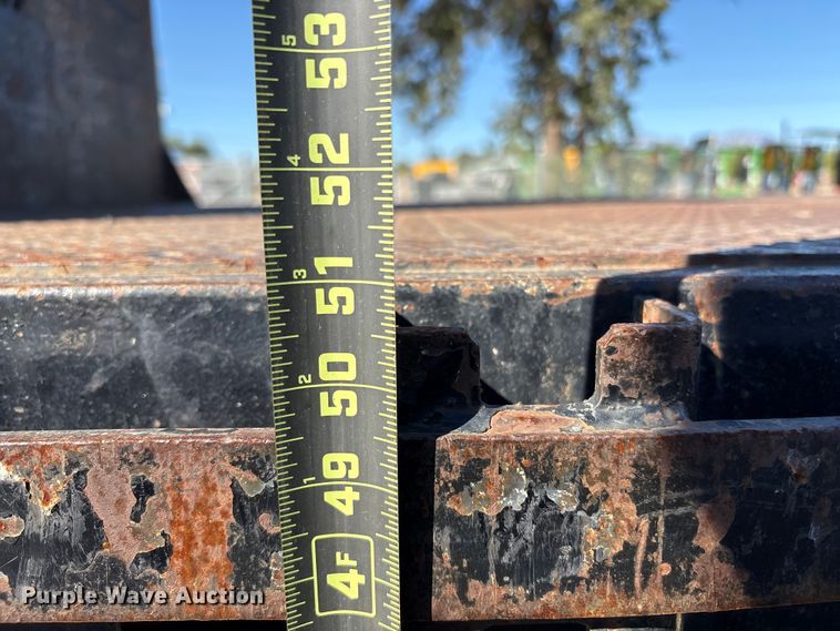 image for item EC8075 2012 Freightliner M2 Class flatbed truck