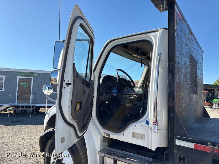 image for item EC8075 2012 Freightliner M2 Class flatbed truck