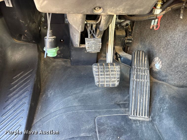 image for item EC8075 2012 Freightliner M2 Class flatbed truck