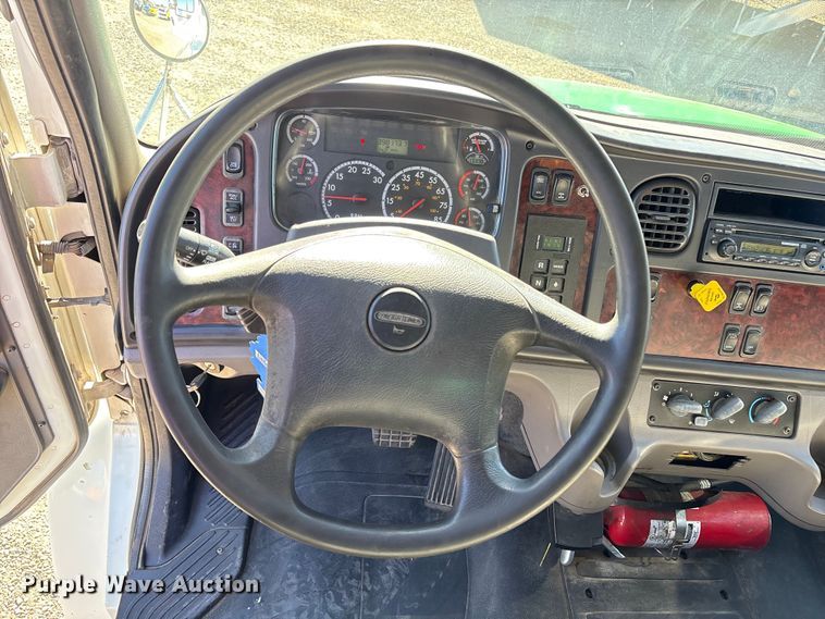 image for item EC8075 2012 Freightliner M2 Class flatbed truck