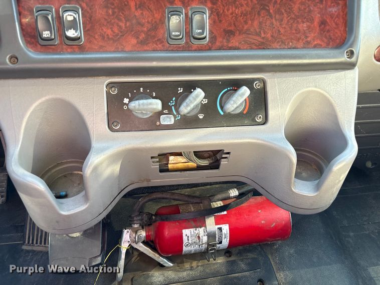 image for item EC8075 2012 Freightliner M2 Class flatbed truck