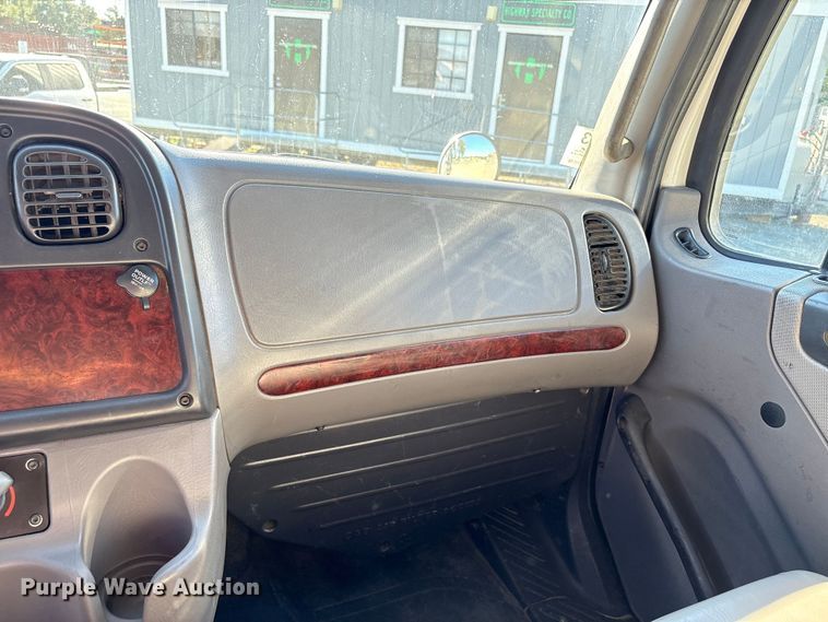 image for item EC8075 2012 Freightliner M2 Class flatbed truck