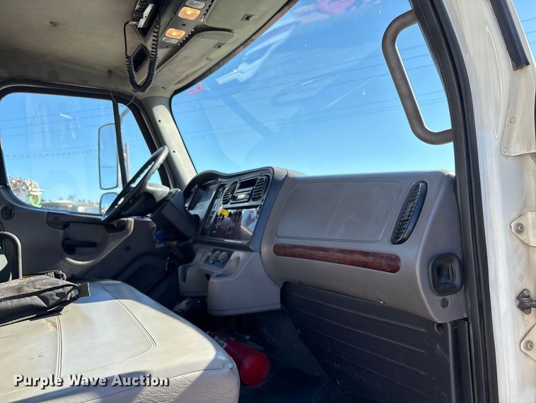 image for item EC8075 2012 Freightliner M2 Class flatbed truck