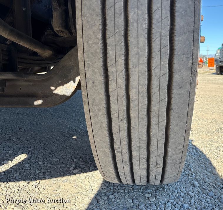 image for item EC8075 2012 Freightliner M2 Class flatbed truck