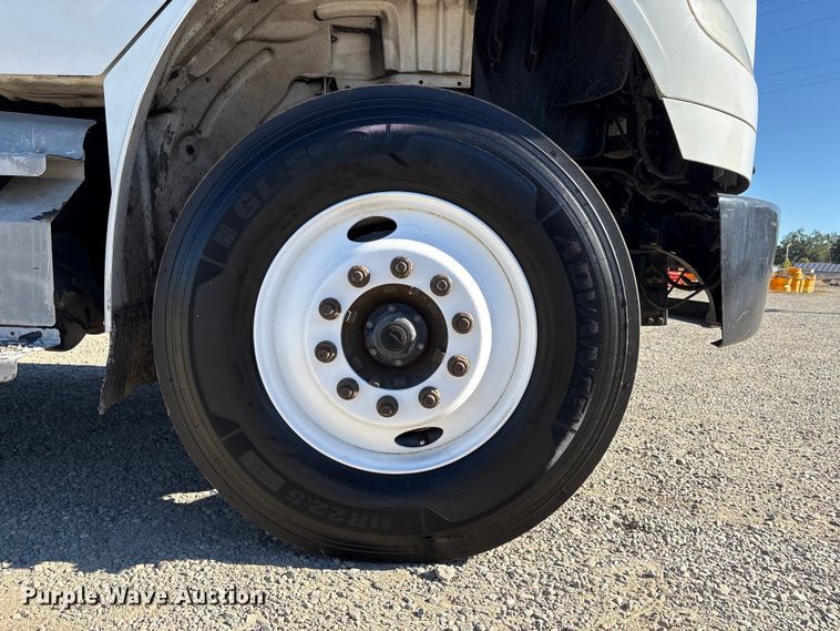 image for item EC8075 2012 Freightliner M2 Class flatbed truck