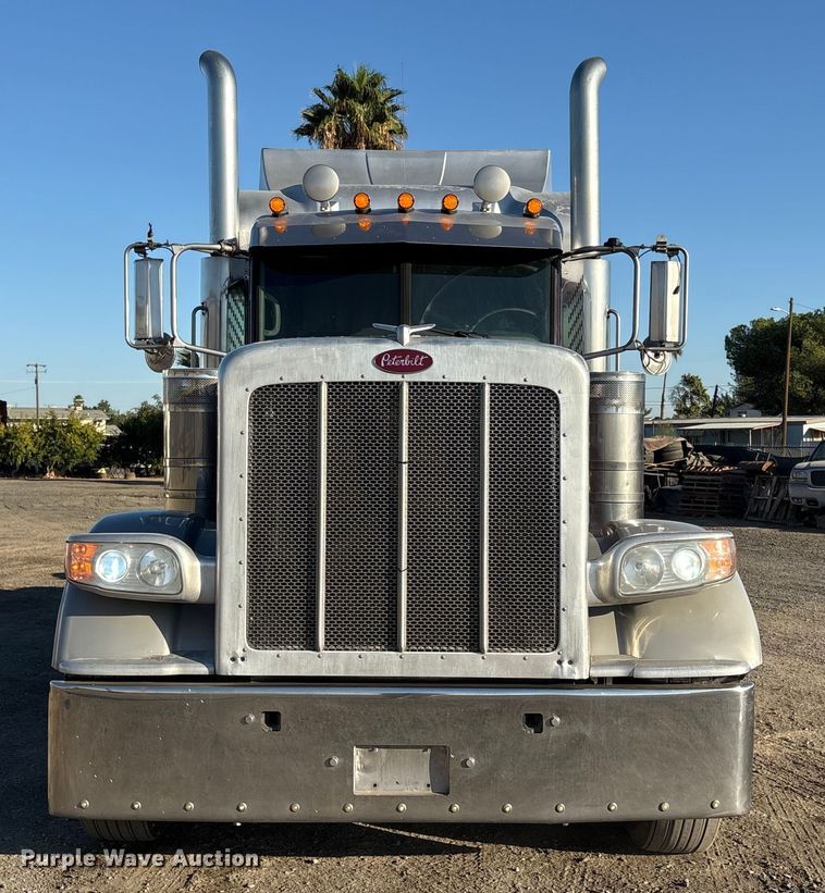 CAMIóN CAMAROTE 2010 PETERBILT