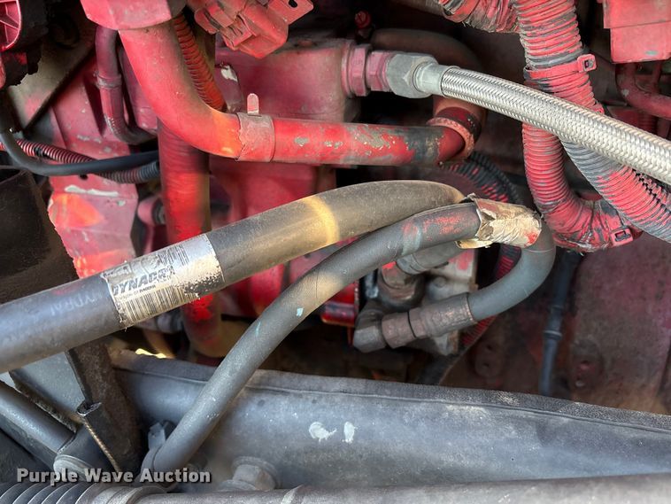 image for item EC8079 2010 Peterbuilt 389 semi truck