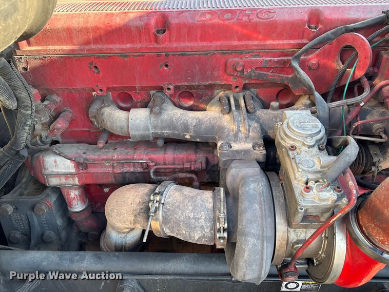 image for item EC8079 2010 Peterbuilt 389 semi truck