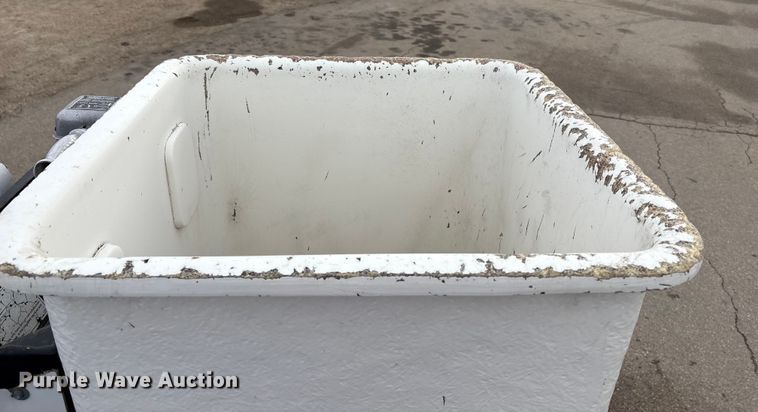 image for item EC8089 2000 Ford F750 Super Duty Ext. Cab forestry bucket truck