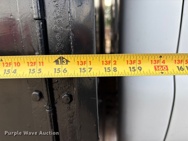 image for item EC8089 2000 Ford F750 Super Duty Ext. Cab forestry bucket truck