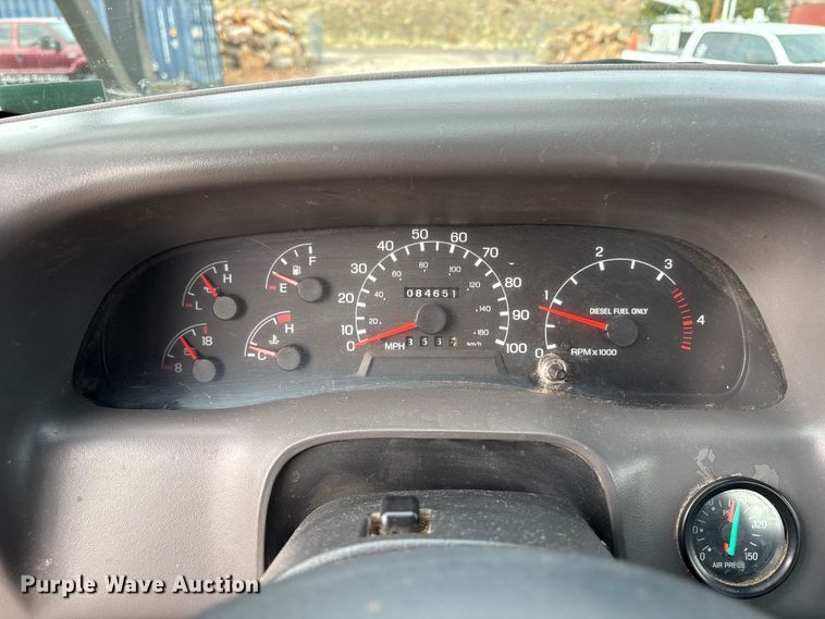 image for item EC8089 2000 Ford F750 Super Duty Ext. Cab forestry bucket truck