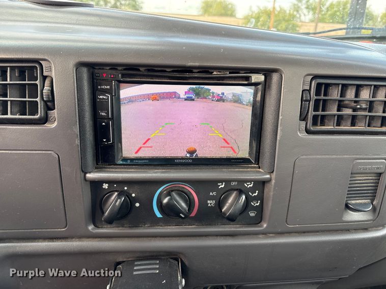 image for item EC8089 2000 Ford F750 Super Duty Ext. Cab forestry bucket truck