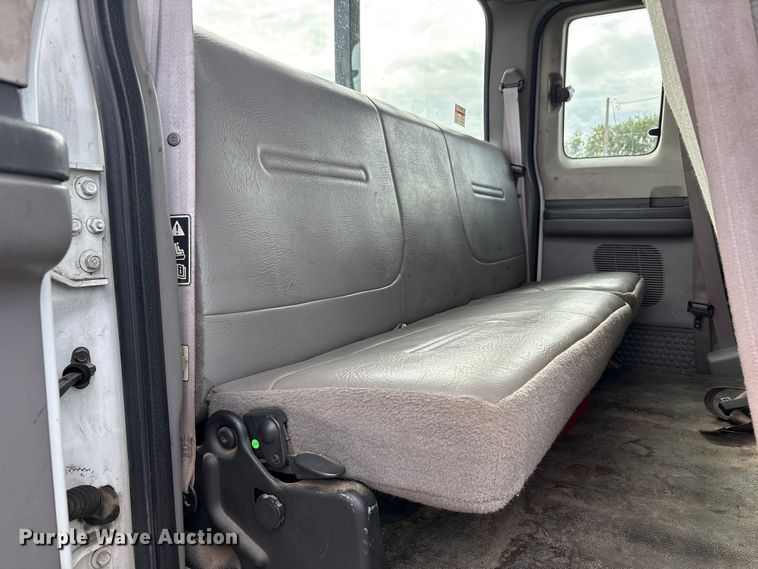 image for item EC8089 2000 Ford F750 Super Duty Ext. Cab forestry bucket truck