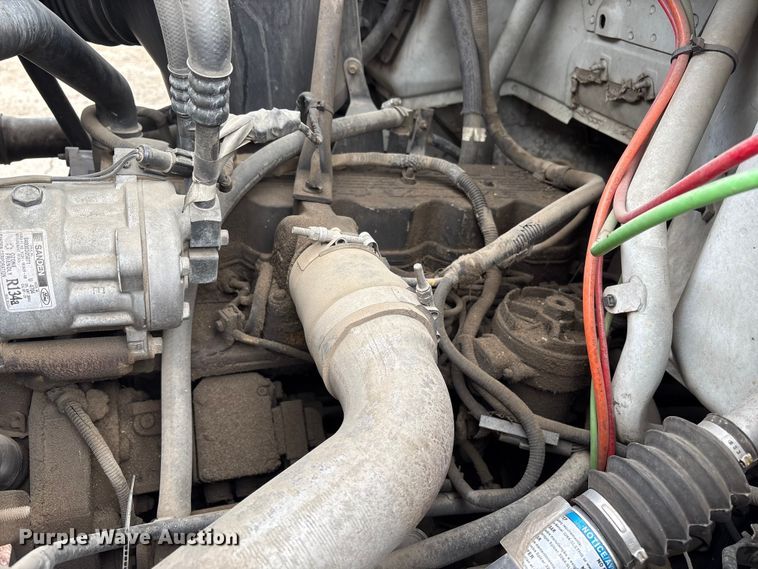 image for item EC8089 2000 Ford F750 Super Duty Ext. Cab forestry bucket truck