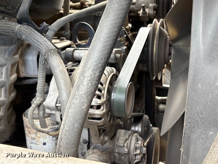 image for item EC8089 2000 Ford F750 Super Duty Ext. Cab forestry bucket truck