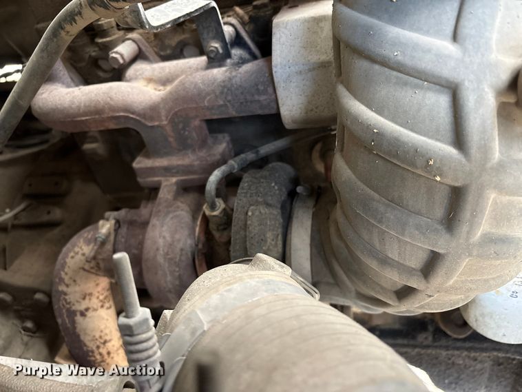 image for item EC8089 2000 Ford F750 Super Duty Ext. Cab forestry bucket truck