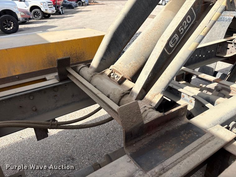 image for item EC8090 2001 Ford F650 Super Duty SuperCab chipper truck