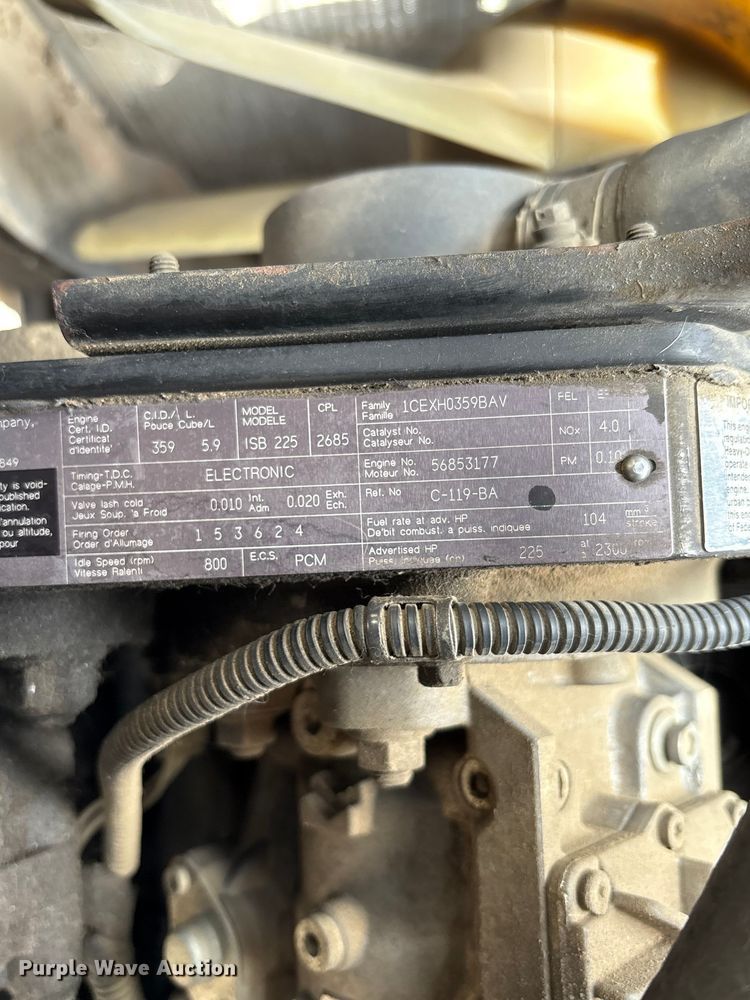 image for item EC8090 2001 Ford F650 Super Duty SuperCab chipper truck