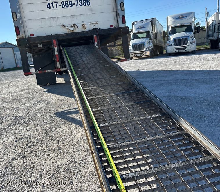 image for item ED2278 2007 International 4300 refrigerated delivery truck