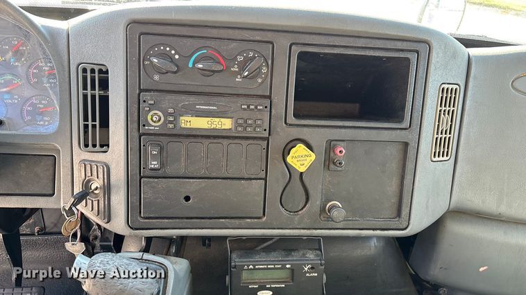 image for item ED2278 2007 International 4300 refrigerated delivery truck