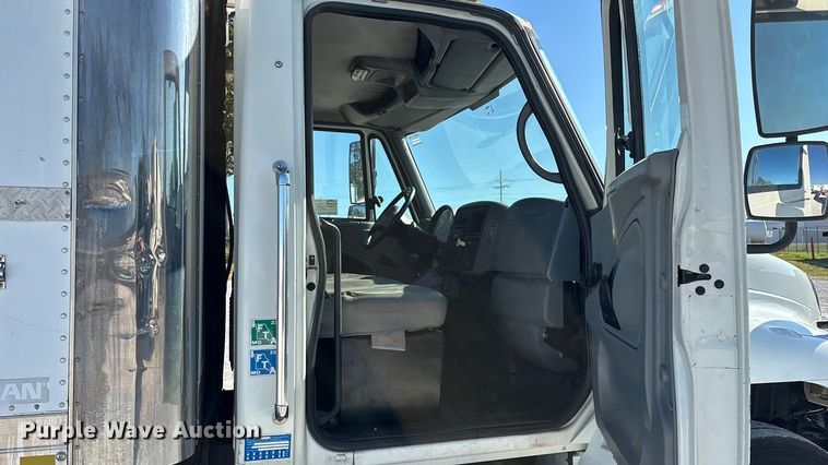 image for item ED2278 2007 International 4300 refrigerated delivery truck