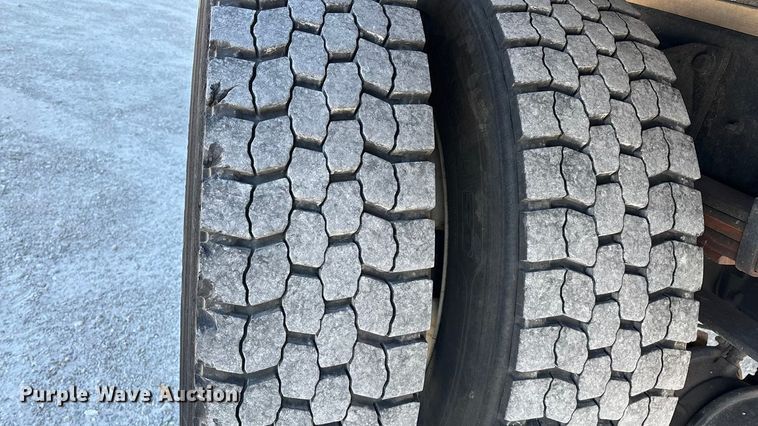 image for item ED2278 2007 International 4300 refrigerated delivery truck