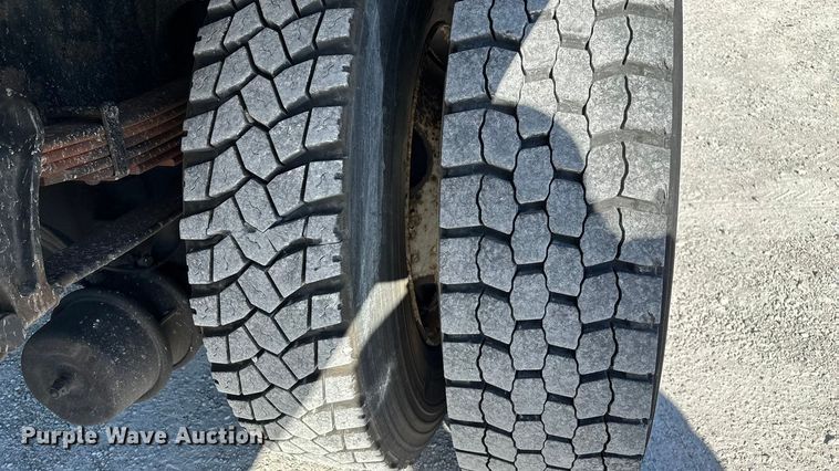 image for item ED2278 2007 International 4300 refrigerated delivery truck