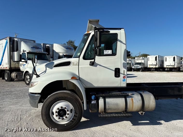 image for item ED2279 2016 International 4300 truck cab and chassis