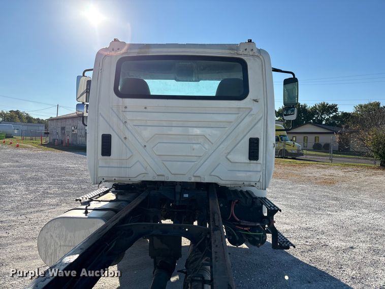 image for item ED2279 2016 International 4300 truck cab and chassis