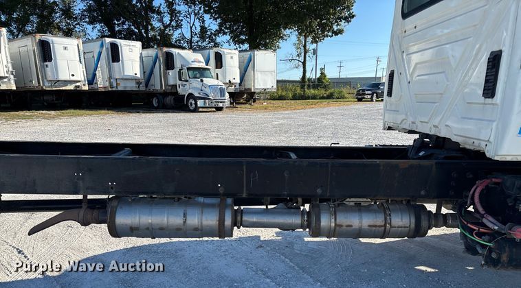 image for item ED2279 2016 International 4300 truck cab and chassis