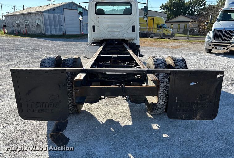 image for item ED2279 2016 International 4300 truck cab and chassis