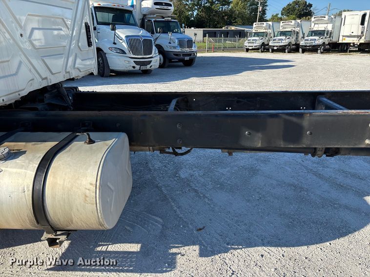 image for item ED2279 2016 International 4300 truck cab and chassis