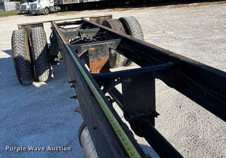 image for item ED2279 2016 International 4300 truck cab and chassis