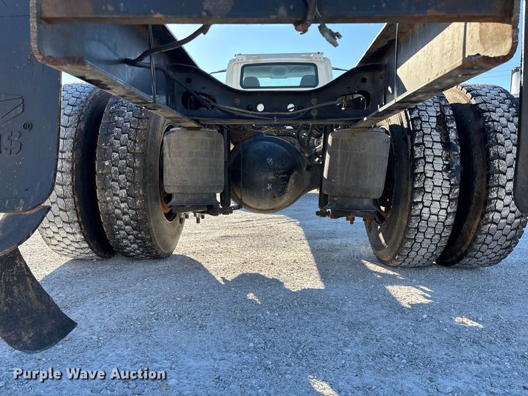 image for item ED2279 2016 International 4300 truck cab and chassis